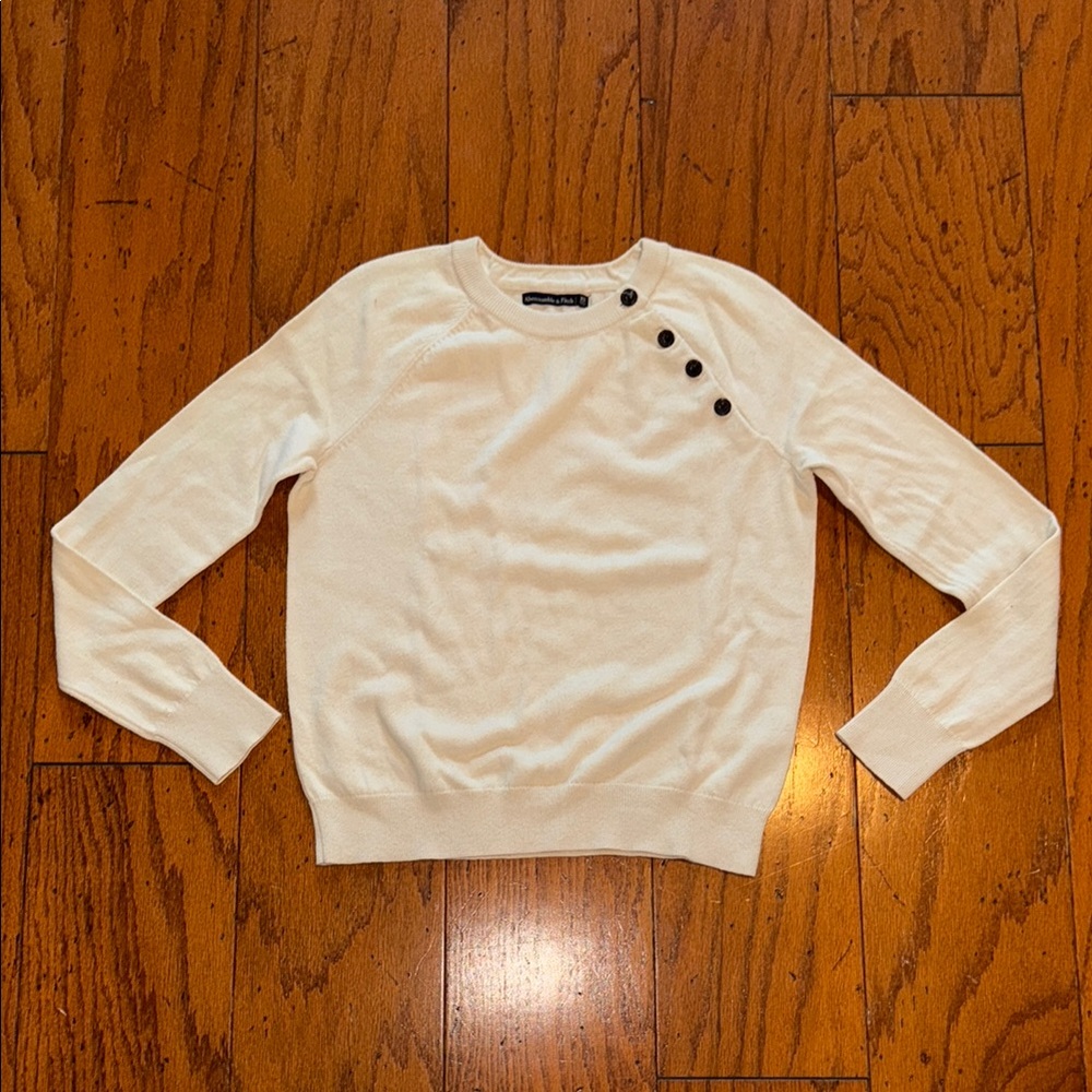New, never worn, Abercrombie, XS  cream sweater- cute and classic!